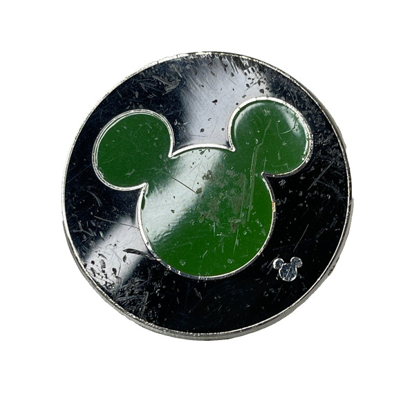 Disney Trading Pin Green/Black Hidden Mickey Mouse Collection Simple Round Pin - Picture 3 of 3